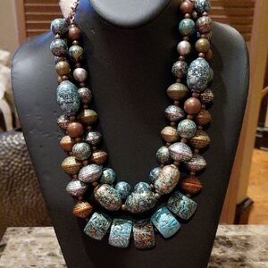 Elegant Multicolor Beaded Necklace
